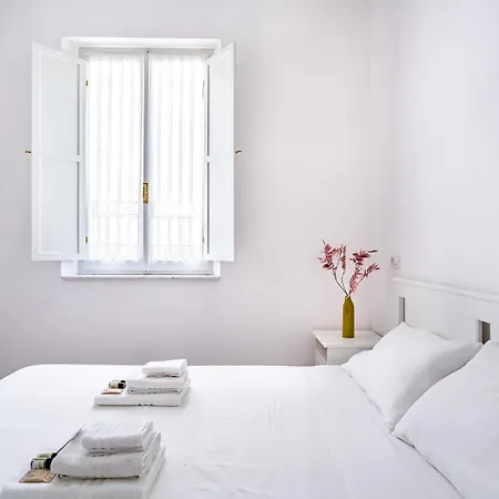 Apartment Iflat Vatican Spacious With Terrace