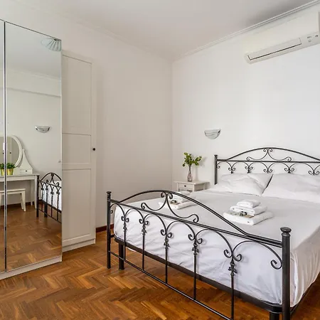 Apartment Iflat Vatican Spacious With Terrace